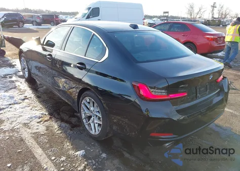 2025 BMW 330I xDrive z USA, uszkodzony, nr VIN 3MW89CW09S8F01993